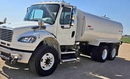 Camión pipa de agua Freightliner M2 106 2017 — 4,000 galones, solo 48,000 millas - fotografia 3