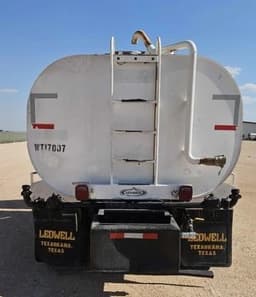 Camión pipa de agua Freightliner M2 106 2017 — 4,000 galones, solo 48,000 millas - fotografia 6