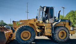 Cargador frontal Caterpillar 950F 1994 — cargador de ruedas de porte grande con cabina - fotografia 5