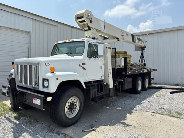 Grúa Titán National Crane 800C 1997 – 21 Ton con Pluma de 80 Pies - fotografia 1