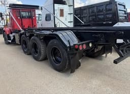 Camión Roll-Off Kenworth T800 2004 con elevador de 60,000 lb - fotografia 4