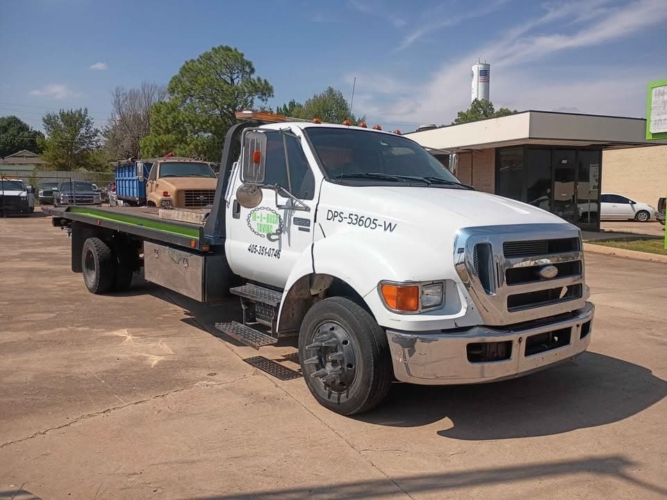 Camión plataforma Ford F-650 XLT 2008 – 386,000 millas - fotografia 1