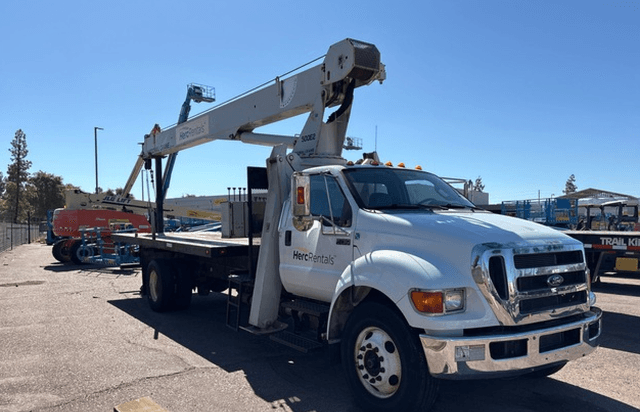 Grúa Titán National 500E2 2015 – 18 Ton y 71 ft sobre Ford F-750XL