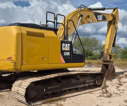 Vista trasera de la excavadora Caterpillar 320EL 2014