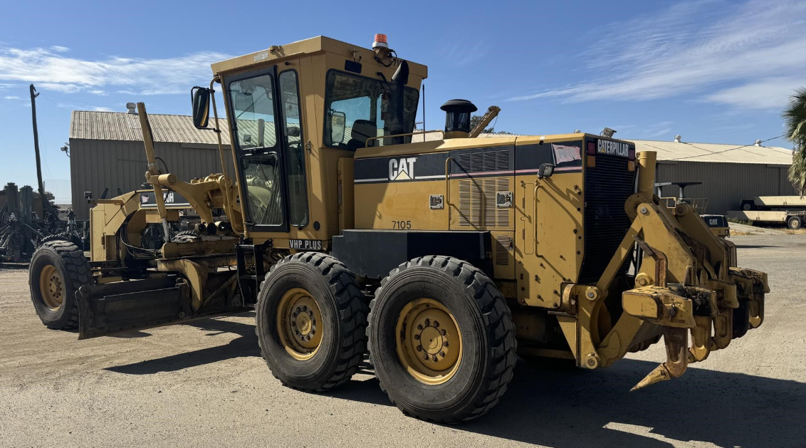 Motoconformadora Caterpillar 140H VHP Plus 2007 — ripper, cabina, A/C y cámaras - fotografia 7