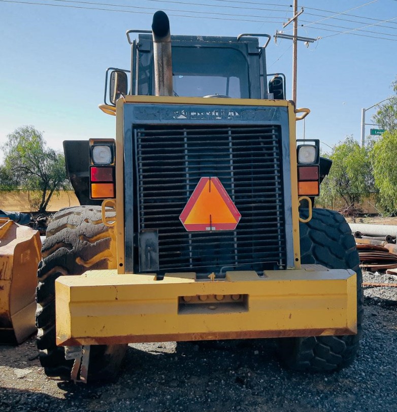 Cargador frontal Caterpillar 950F 1994 — cargador de ruedas de porte grande con cabina - fotografia 7