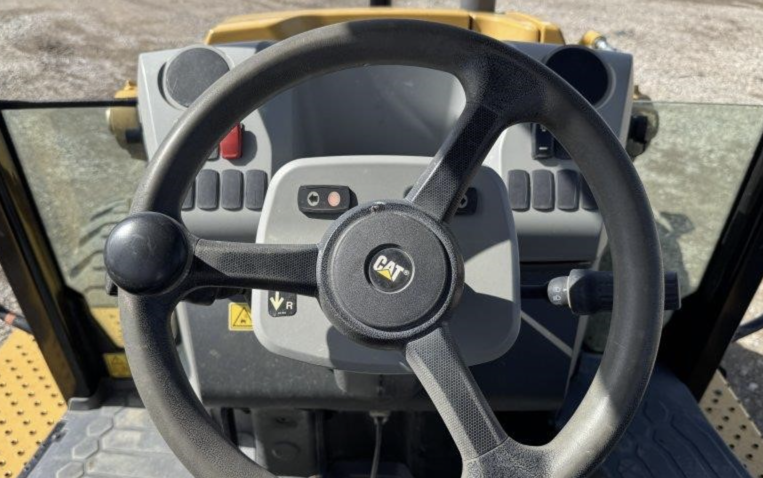 Retroexcavadora Caterpillar 420 2021 — 4x4 con kit para martillo, solo 2,991 horas - fotografia 15