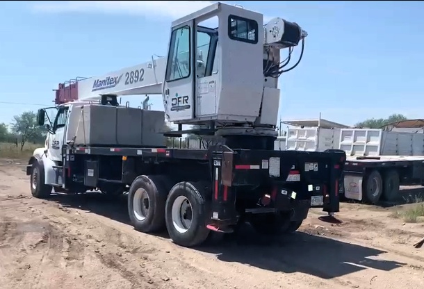Grúa Titán Manitex M2892S 1999 – 28 Ton sobre Sterling LT7501 - fotografia 11