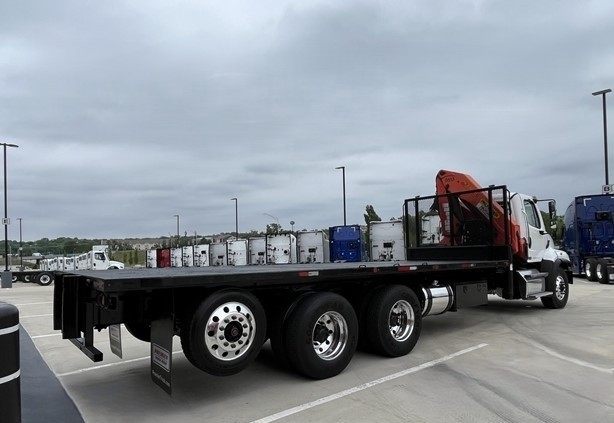Grúa Articulada Palfinger PK23500 2018 – 10 Ton sobre Freightliner 114SD