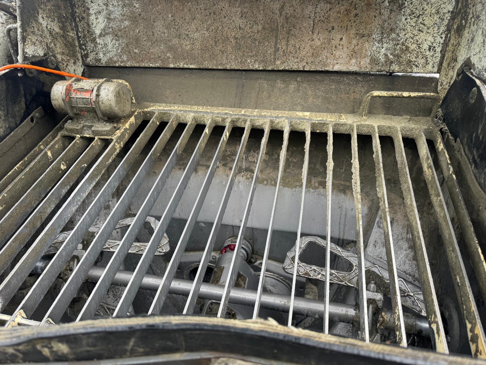Bomba de Concreto Putzmeister 36 m 2000 – Precio Puesto en Mexicali BC - fotografia 9