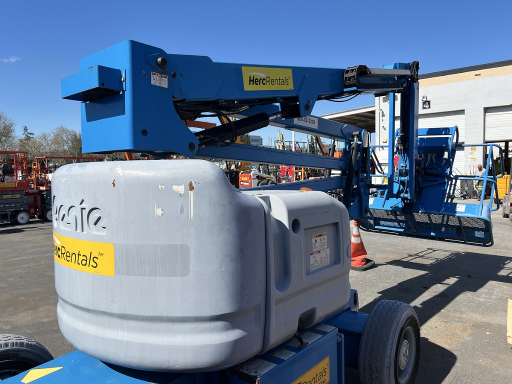 Elevador articulado Genie Z-45/25J 2014 | 45 ft y 999 h - fotografia 9