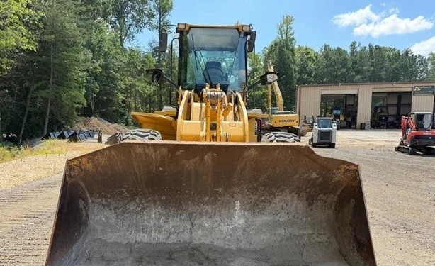 Cargador frontal Caterpillar 938H 2010 – 9,115 horas y cabina - fotografia 7