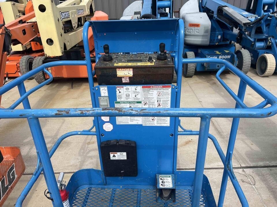 Plataforma articulada Genie Z-40/23N RJ 2015 de 40 ft - fotografia 7