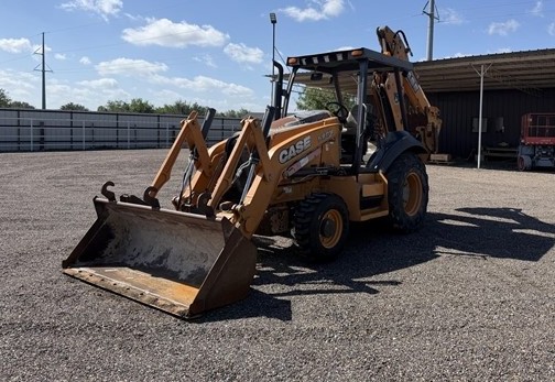 Retroexcavadora CASE 580N 2015 4x4 con kit para martillo - fotografia 7