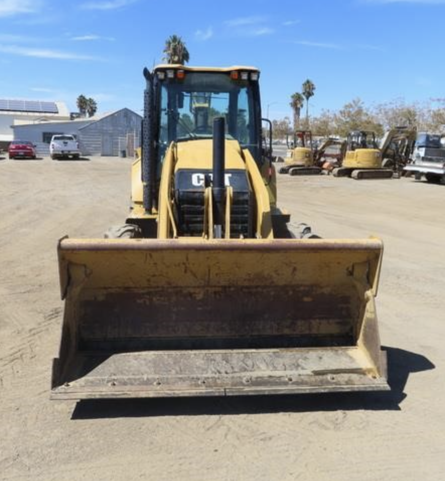 Retroexcavadora Caterpillar 420F2 2018 4x4 con cabina, brazo extensible y kit para martillo - fotografia 9