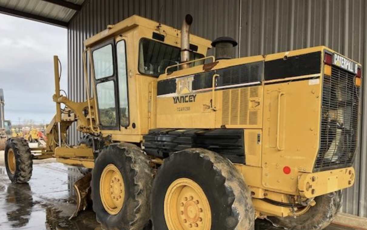 Motoconformadora Caterpillar 140H 2005 de 187 hp con vertedera de 14 ft y cabina con A/C - fotografia 8