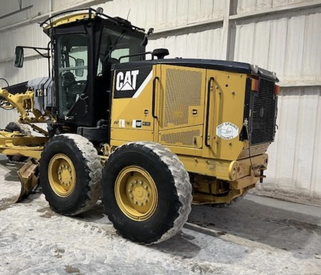 Motoconformadora Caterpillar 12M 2008 de 176 hp con vertedera de 14 ft y cabina con A/C - fotografia 8
