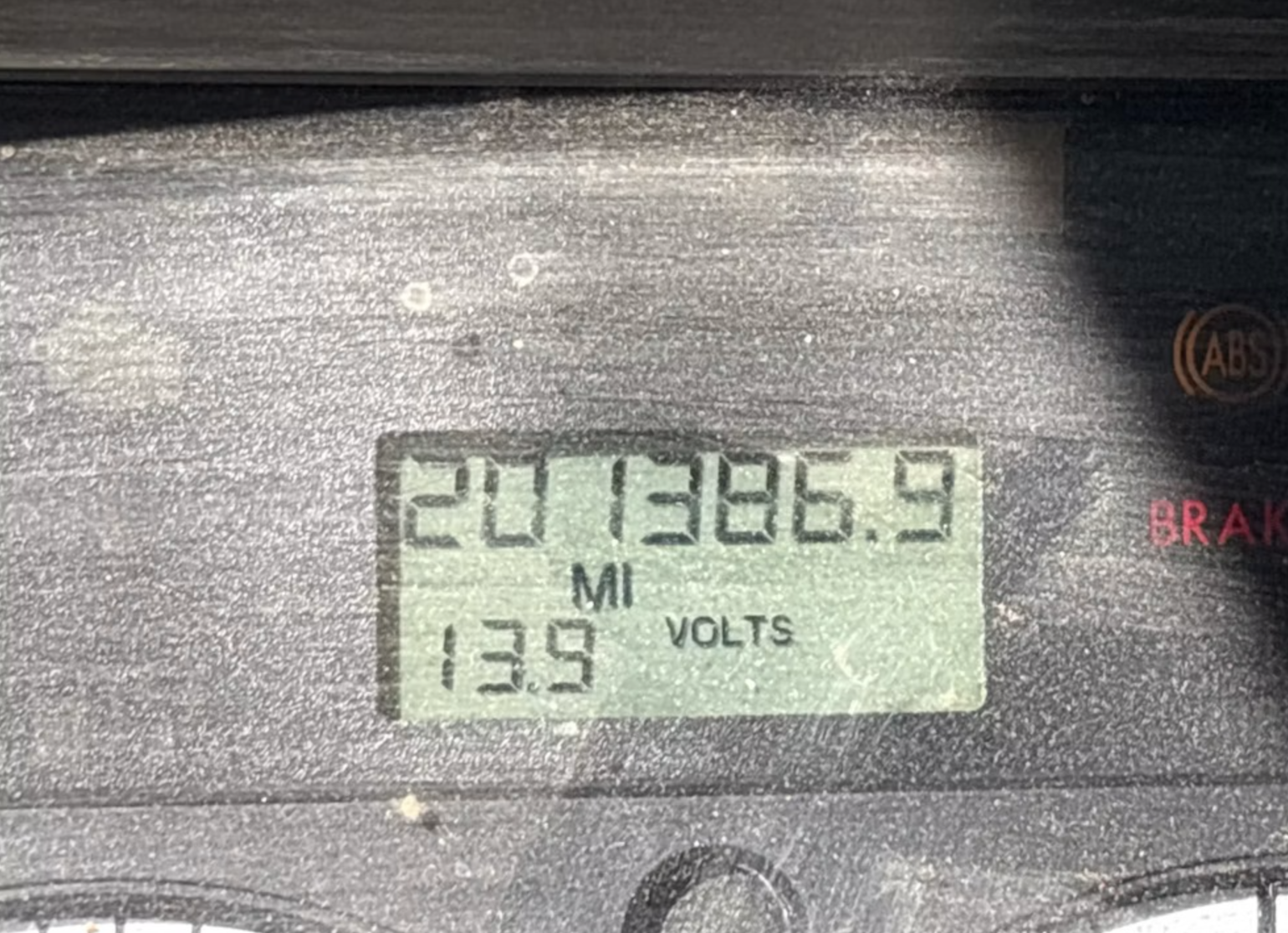 Odómetro de camión Freightliner 2016 con 201,386 millas