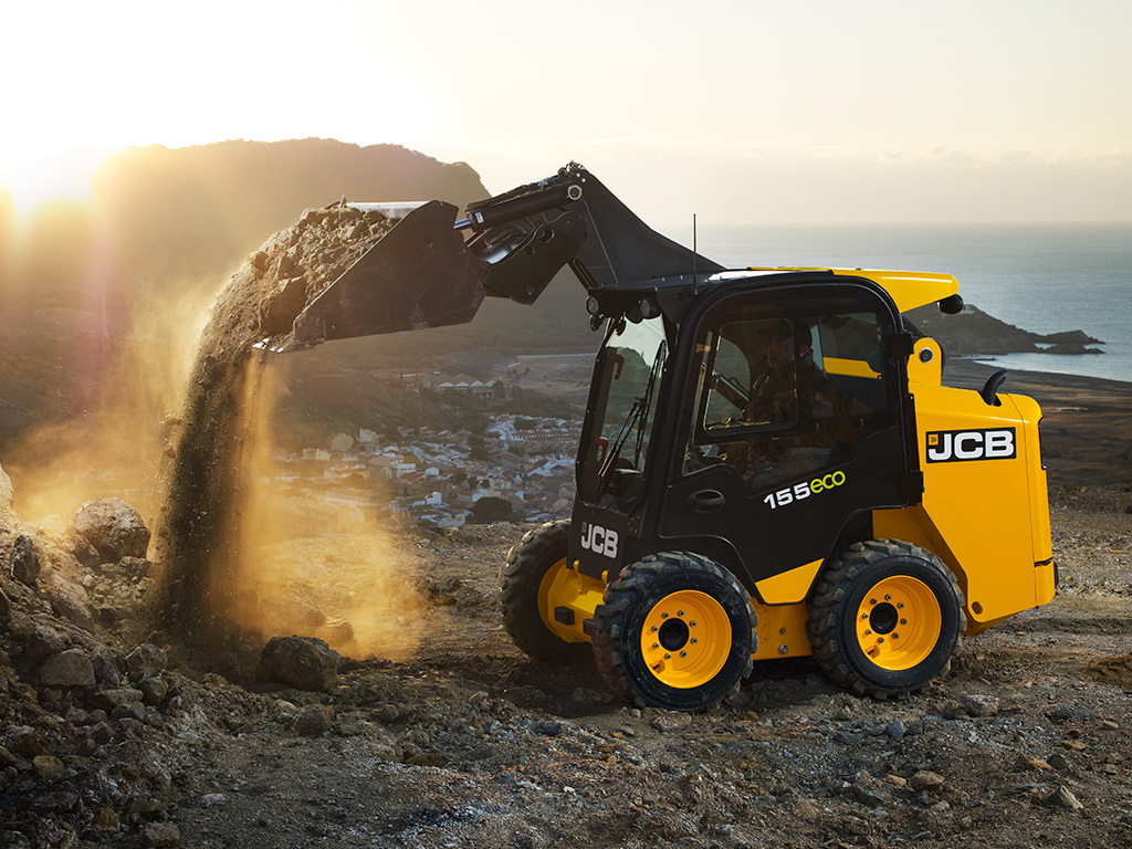 Minicargadores Bobcat vs. JCB