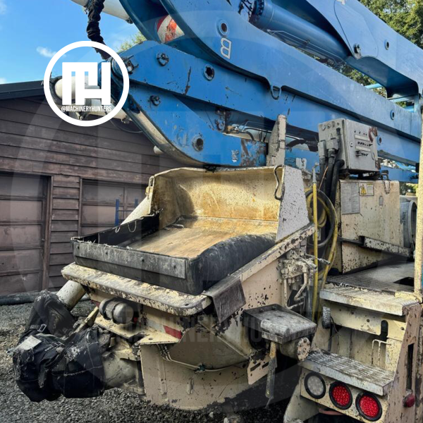 Bomba de concreto Putzmeister 32M 2002 usada en México