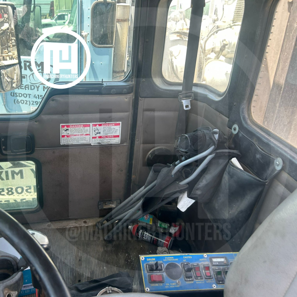 Trompo revolvedor Kenworth 2003 10.5 yd en Mexicali