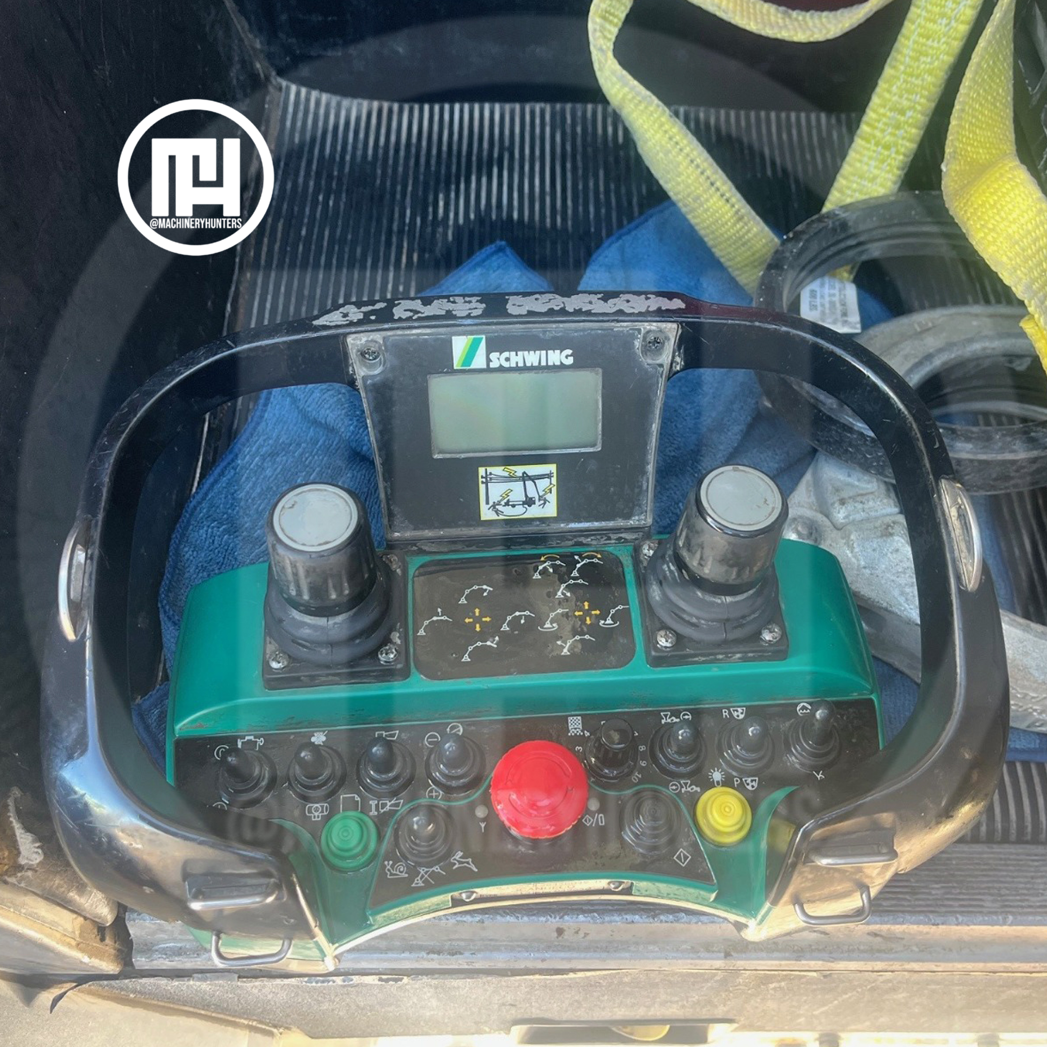 Control remoto de bomba de concreto 2006 Mack Schwing KVM34X