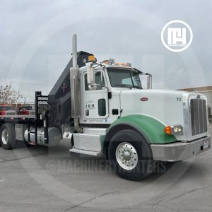 Vista frontal camión Peterbilt con Hiab 377 E-7